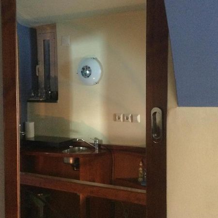 Room With A View บัชกา ภายนอก รูปภาพ